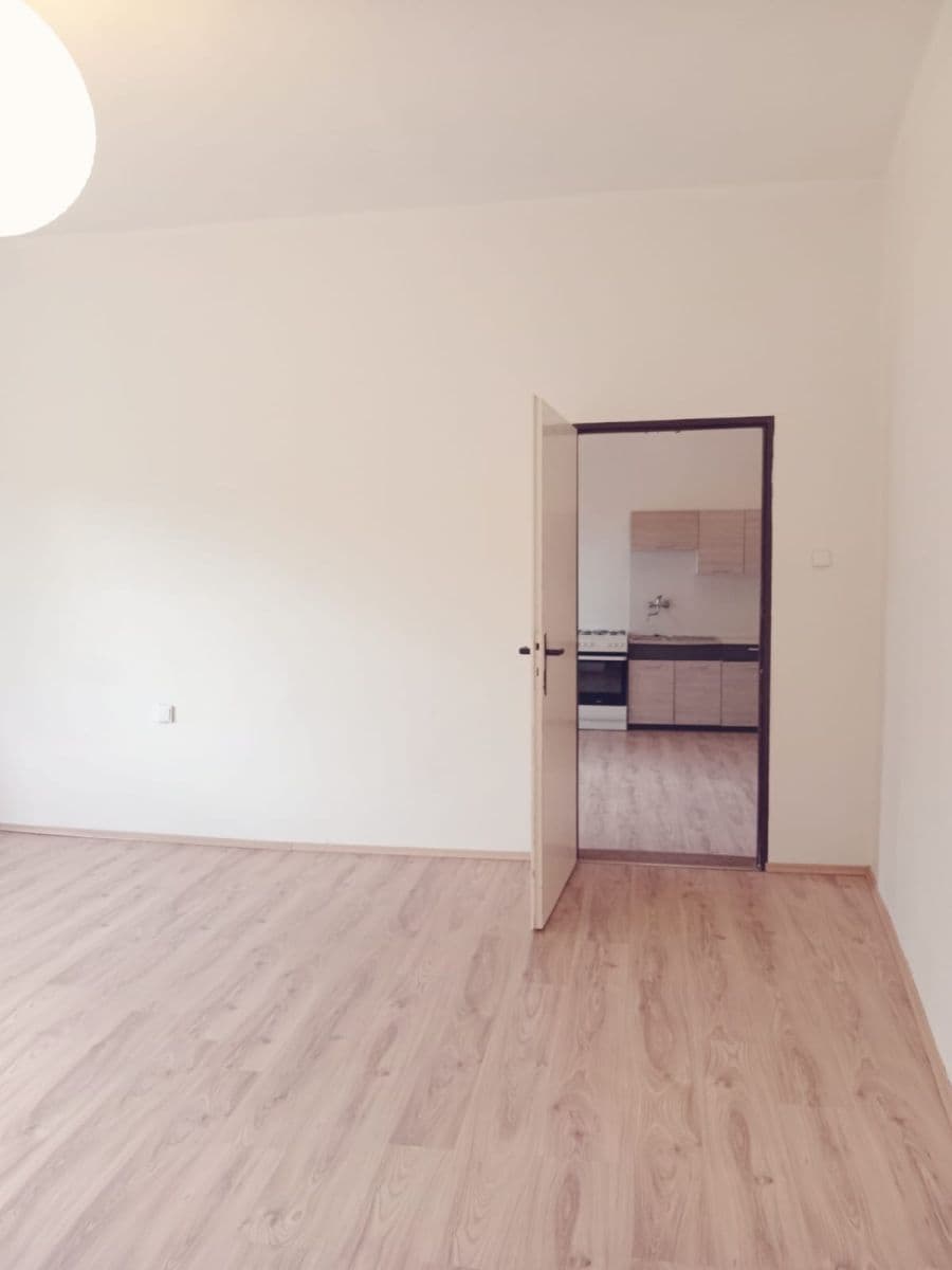 Pronájem bytu 3+kk 78 m², Pražská, Liběchov, Středočeský kraj Pronájem bytu 3+kk 78 m², Pražská, Liběchov, Středočeský kraj