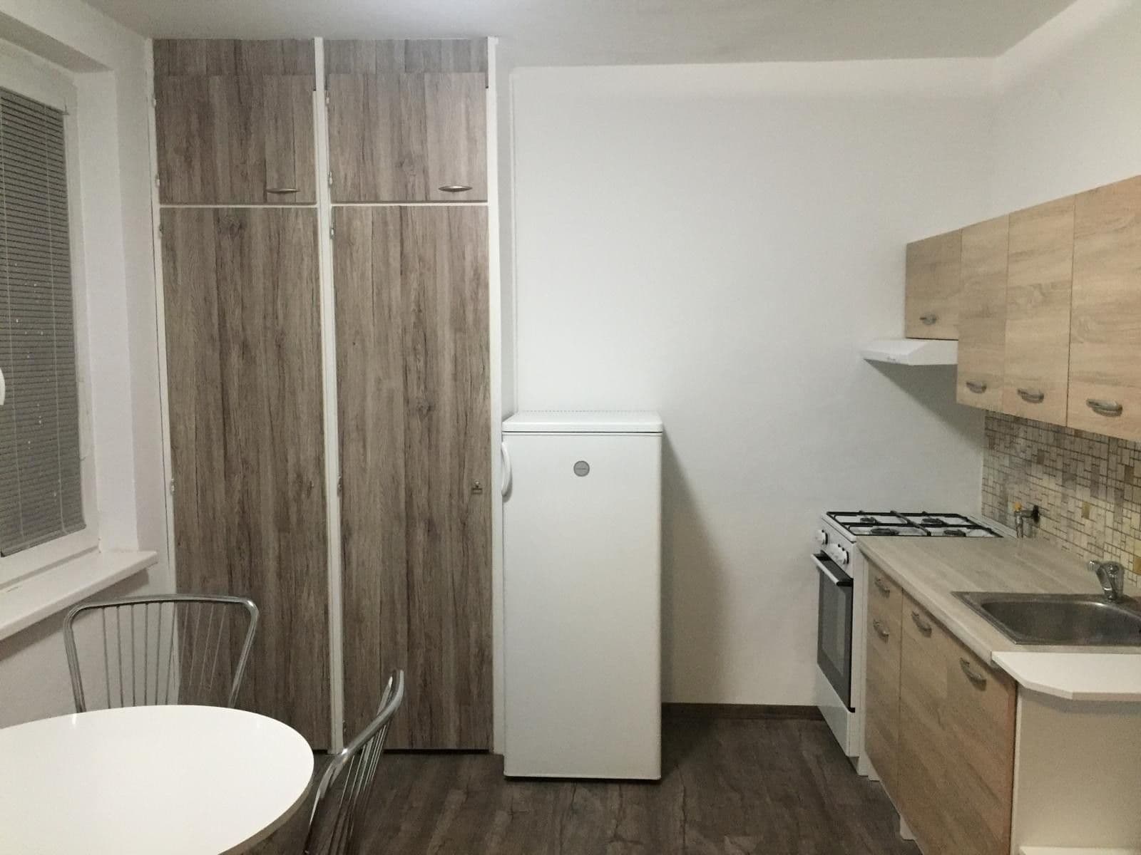 Pronájem bytu 1+1 41 m², Kaštanová, Rosice, Jihomoravský kraj Pronájem bytu 1+1 41 m², Kaštanová, Rosice, Jihomoravský kraj