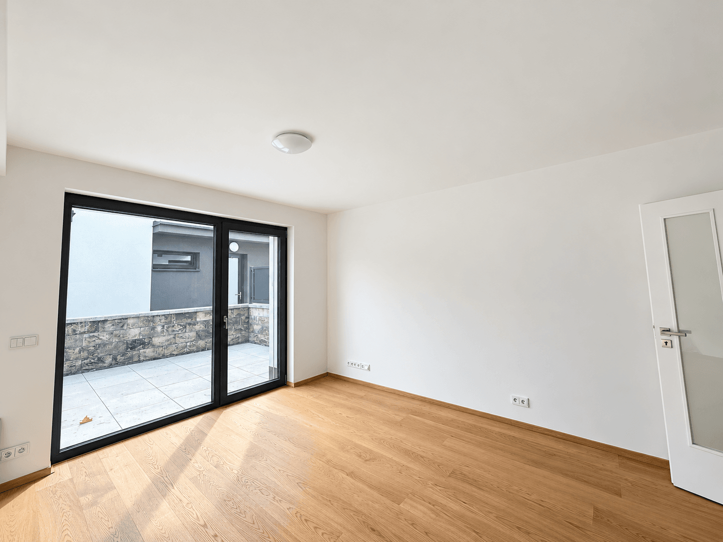 Pronájem bytu 1+kk 44 m², Gočárova třída, Hradec Králové, Královéhradecký kraj Pronájem bytu 1+kk 44 m², Gočárova třída, Hradec Králové, Královéhradecký kraj