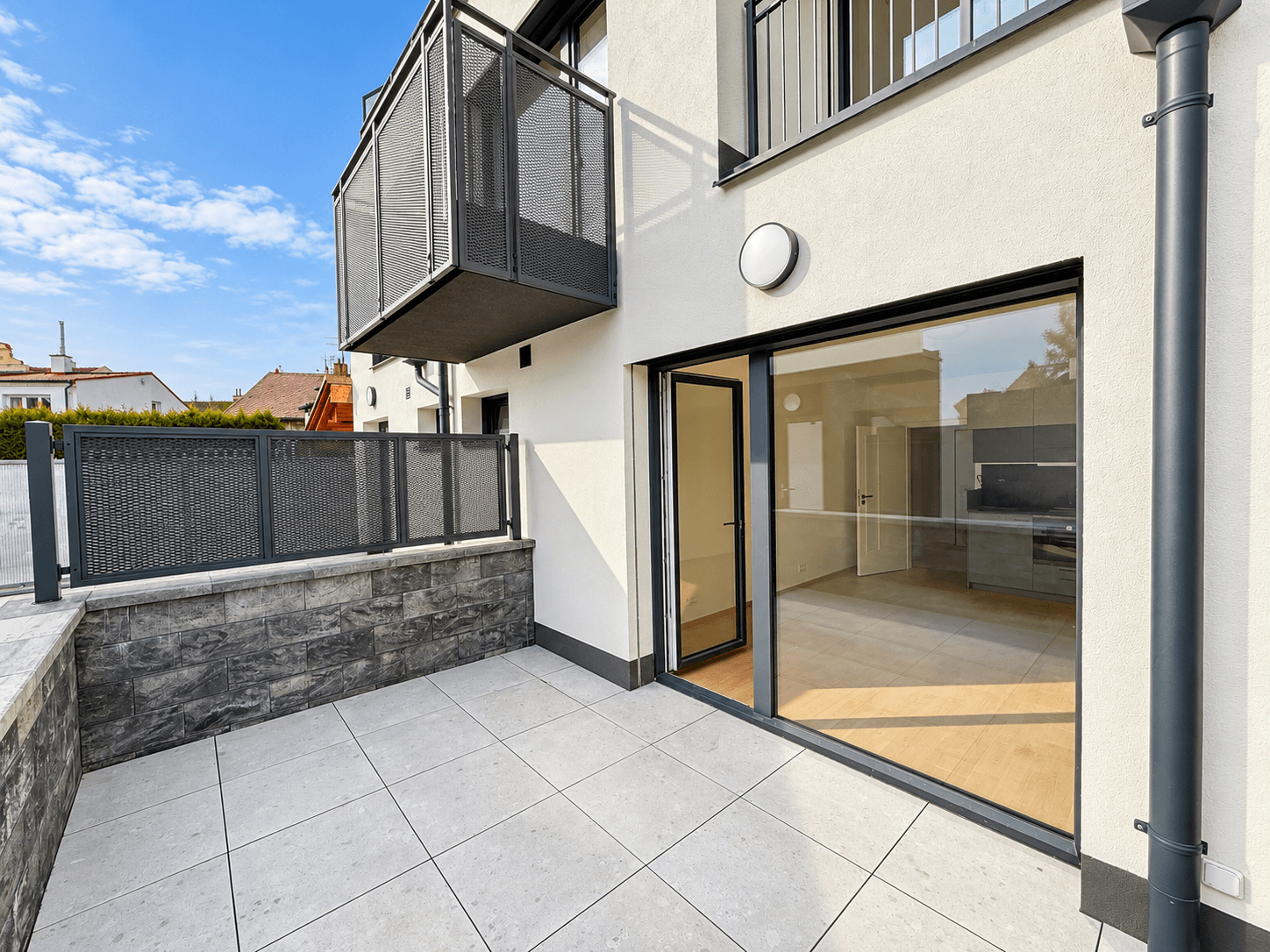 Pronájem bytu 1+kk 44 m², Gočárova třída, Hradec Králové, Královéhradecký kraj Pronájem bytu 1+kk 44 m², Gočárova třída, Hradec Králové, Královéhradecký kraj