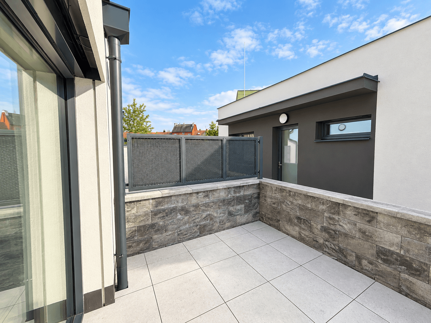 Pronájem bytu 1+kk 44 m², Gočárova třída, Hradec Králové, Královéhradecký kraj Pronájem bytu 1+kk 44 m², Gočárova třída, Hradec Králové, Královéhradecký kraj