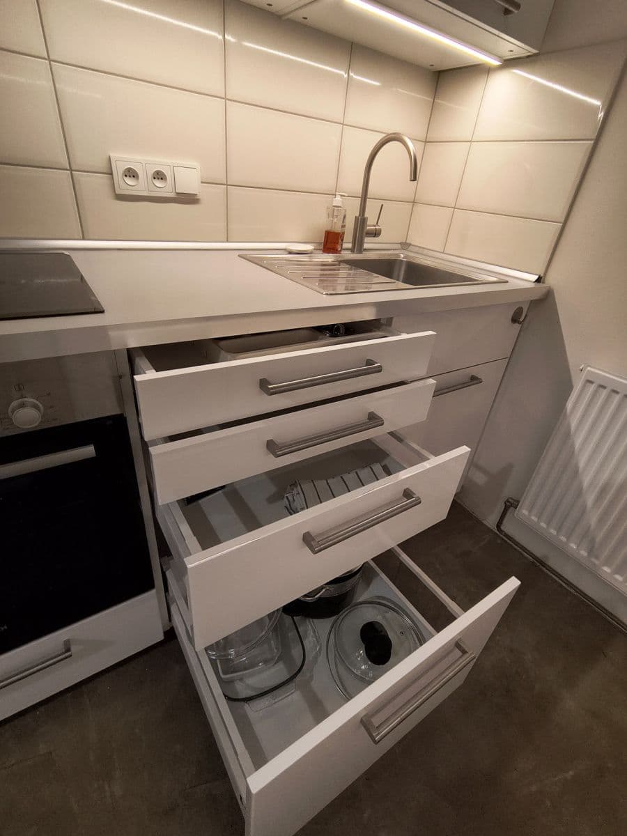 Pronájem bytu 1+1 33 m², Hálkova, Praha, Praha Pronájem bytu 1+1 33 m², Hálkova, Praha, Praha