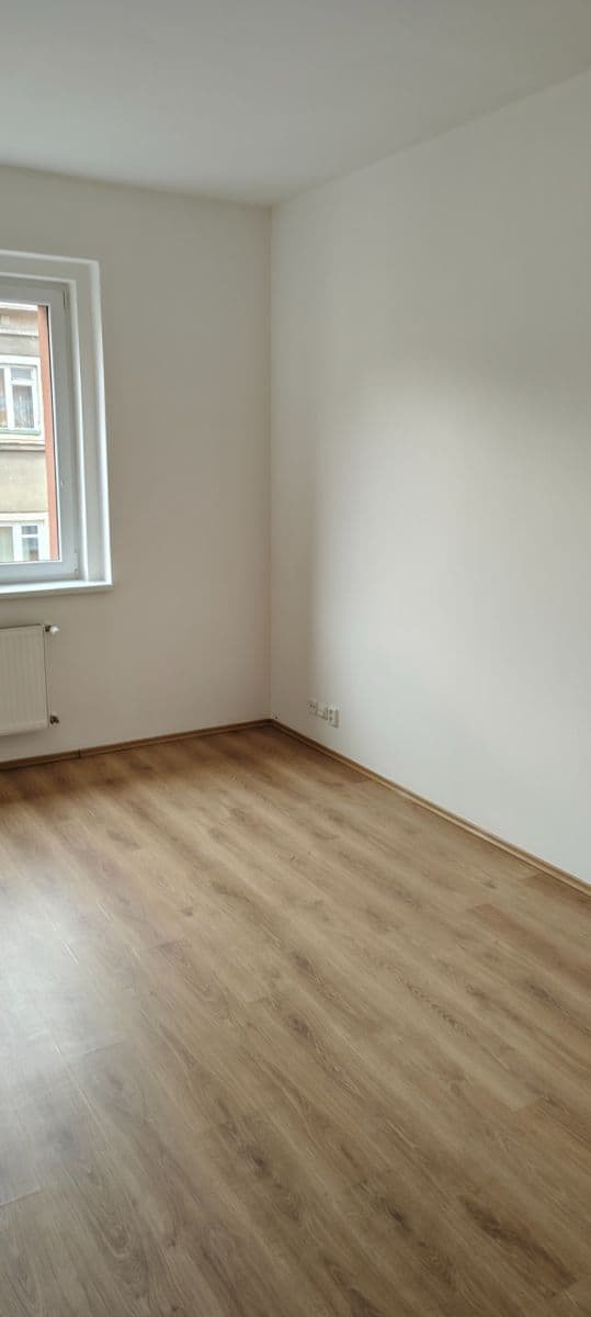 Pronájem bytu 1+1 49 m², Poupětova, Praha, Praha Pronájem bytu 1+1 49 m², Poupětova, Praha, Praha