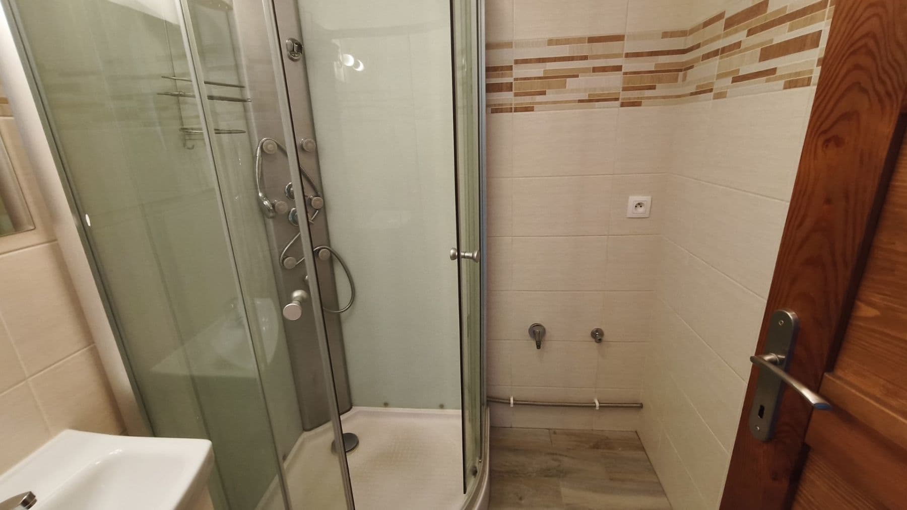 Pronájem bytu 3+kk 58 m², Pod Strání, Praha, Praha Pronájem bytu 3+kk 58 m², Pod Strání, Praha, Praha