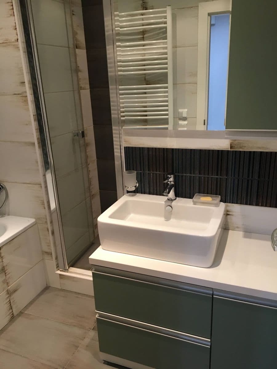 Pronájem bytu 2+kk 55 m², Zdeňka Štěpánka, Rakovník, Středočeský kraj Pronájem bytu 2+kk 55 m², Zdeňka Štěpánka, Rakovník, Středočeský kraj