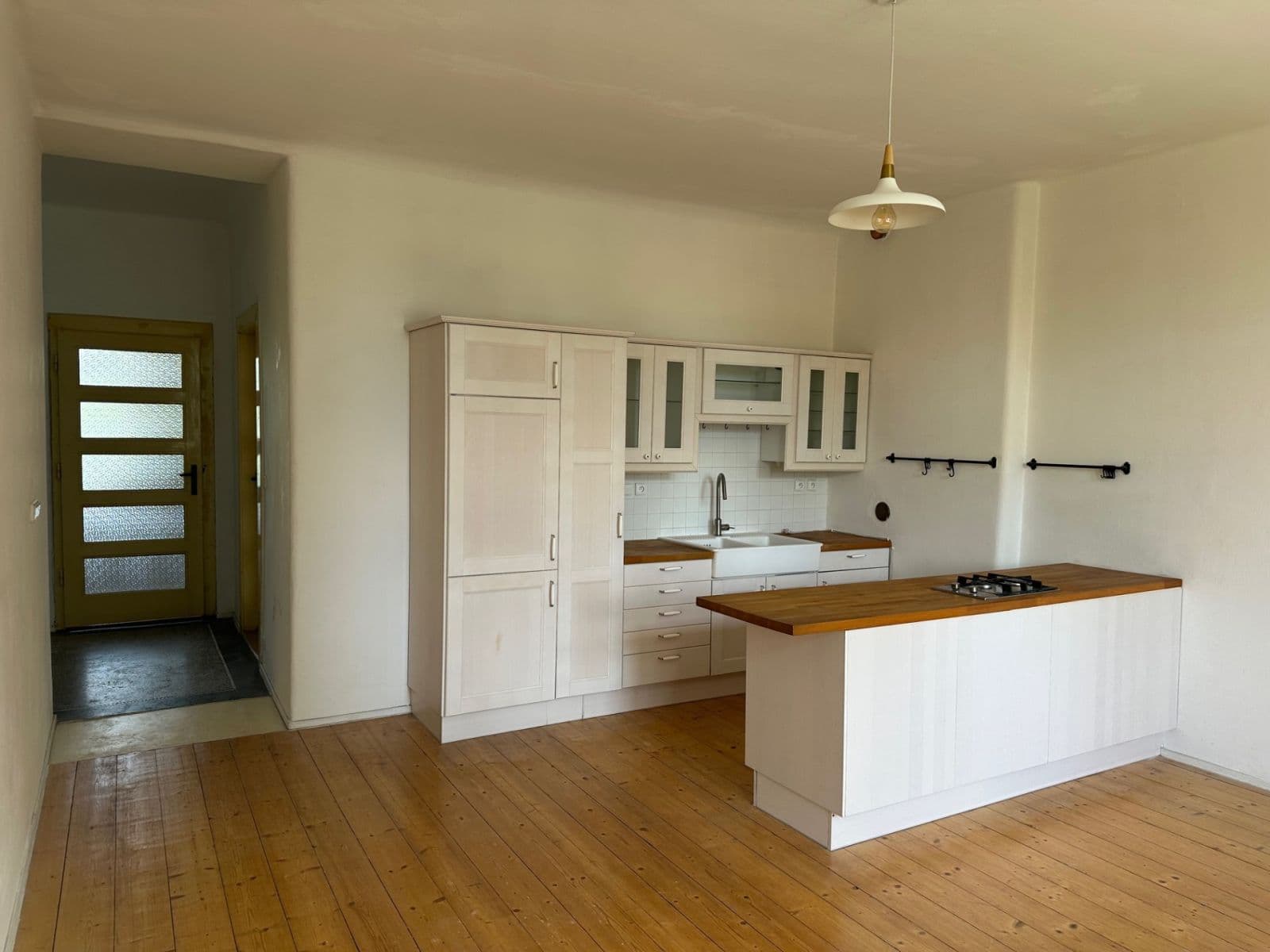 Pronájem bytu 2+kk 80 m², U Vody, Praha, Praha Pronájem bytu 2+kk 80 m², U Vody, Praha, Praha
