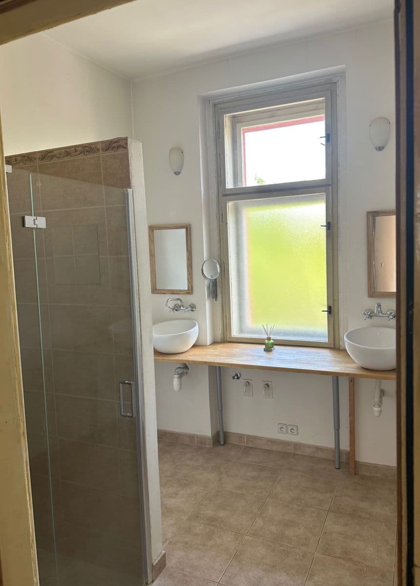 Pronájem bytu 2+kk 80 m², U Vody, Praha, Praha Pronájem bytu 2+kk 80 m², U Vody, Praha, Praha