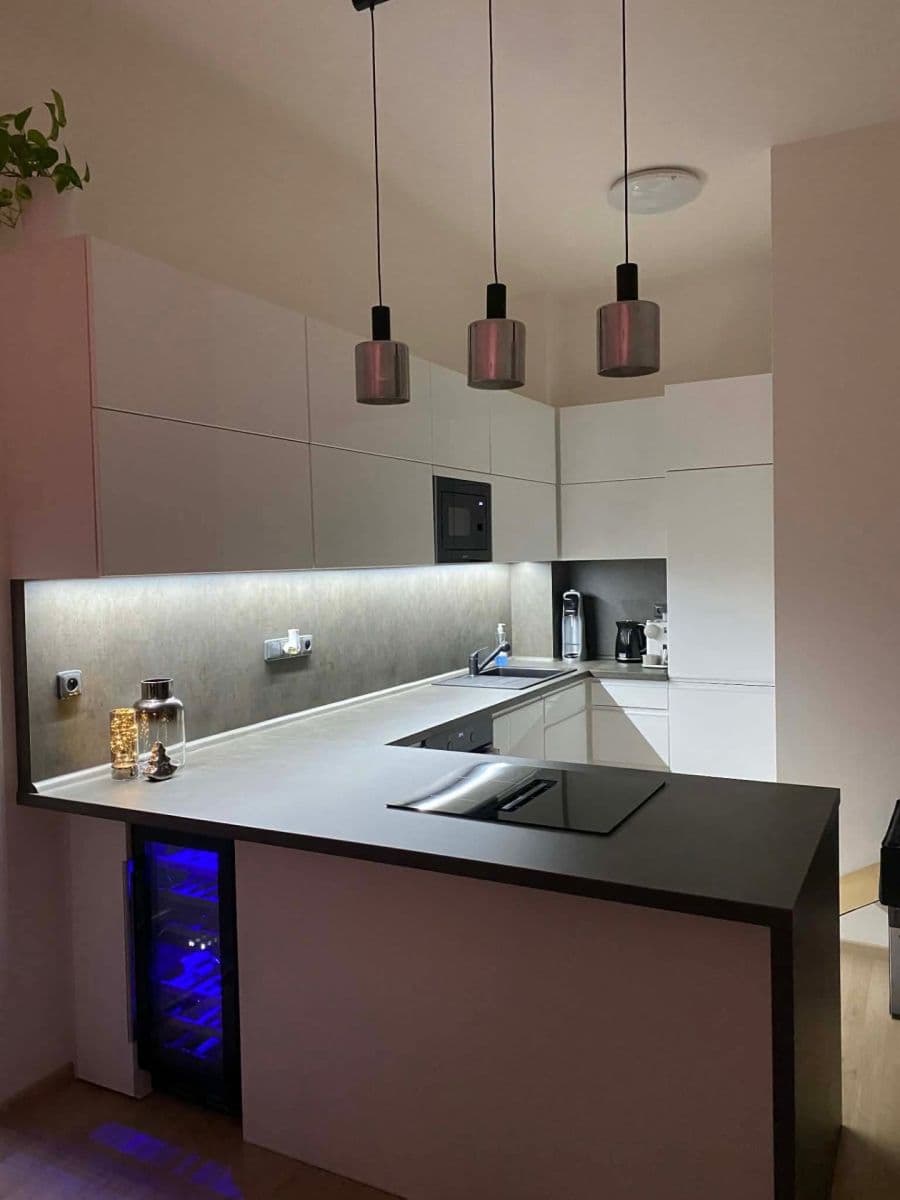 Pronájem bytu 2+kk 59 m², Velvarská, Horoměřice, Středočeský kraj Pronájem bytu 2+kk 59 m², Velvarská, Horoměřice, Středočeský kraj