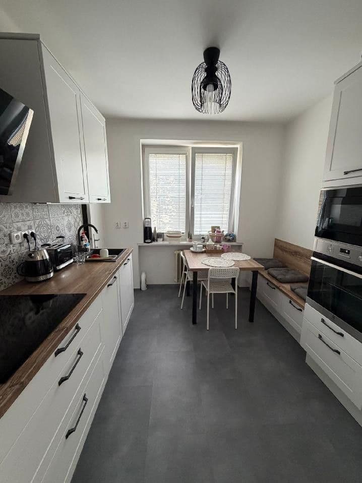 Pronájem bytu 4+1 85 m², Radbuzská, Praha, Praha Pronájem bytu 4+1 85 m², Radbuzská, Praha, Praha