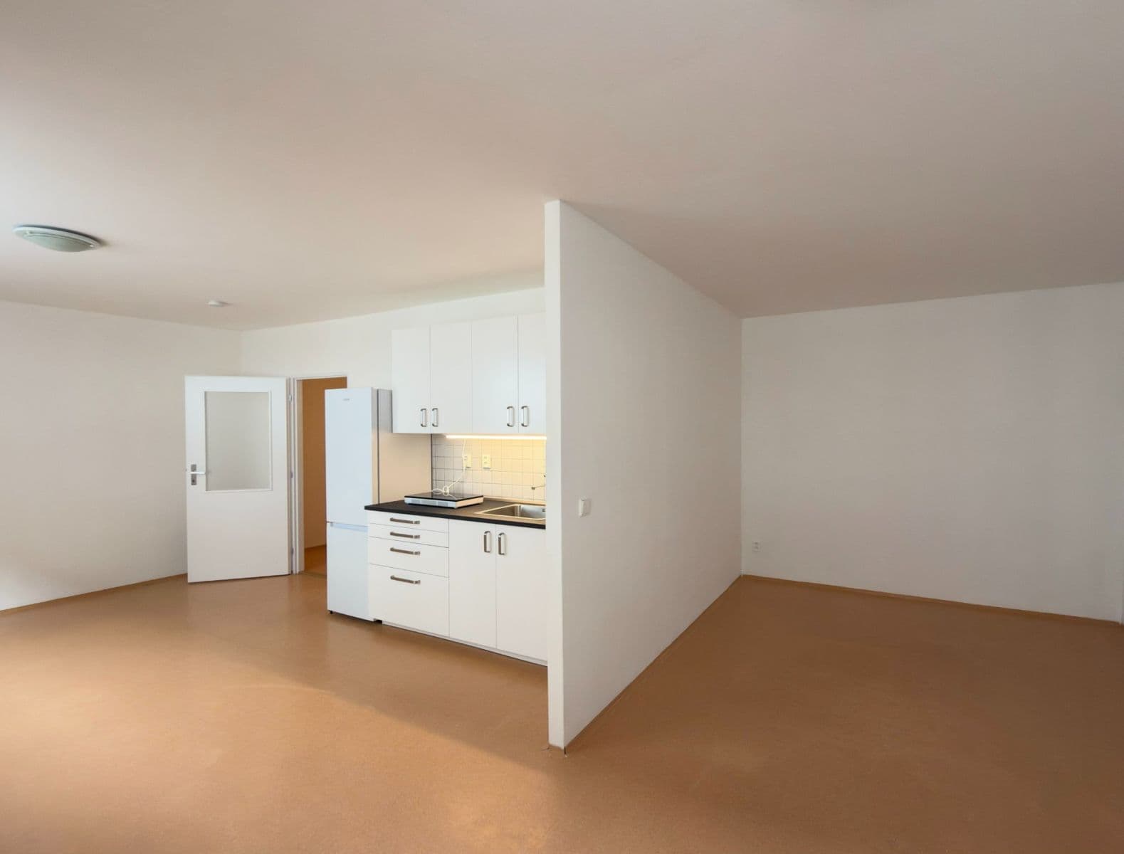 Pronájem bytu 1+kk 39 m², Zbynická, Praha, Praha Pronájem bytu 1+kk 39 m², Zbynická, Praha, Praha