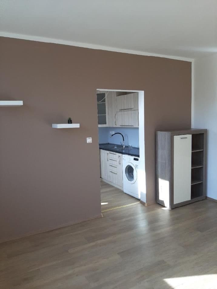 Pronájem bytu 2+1 44 m², Trnkova, Olomouc, Olomoucký kraj Pronájem bytu 2+1 44 m², Trnkova, Olomouc, Olomoucký kraj