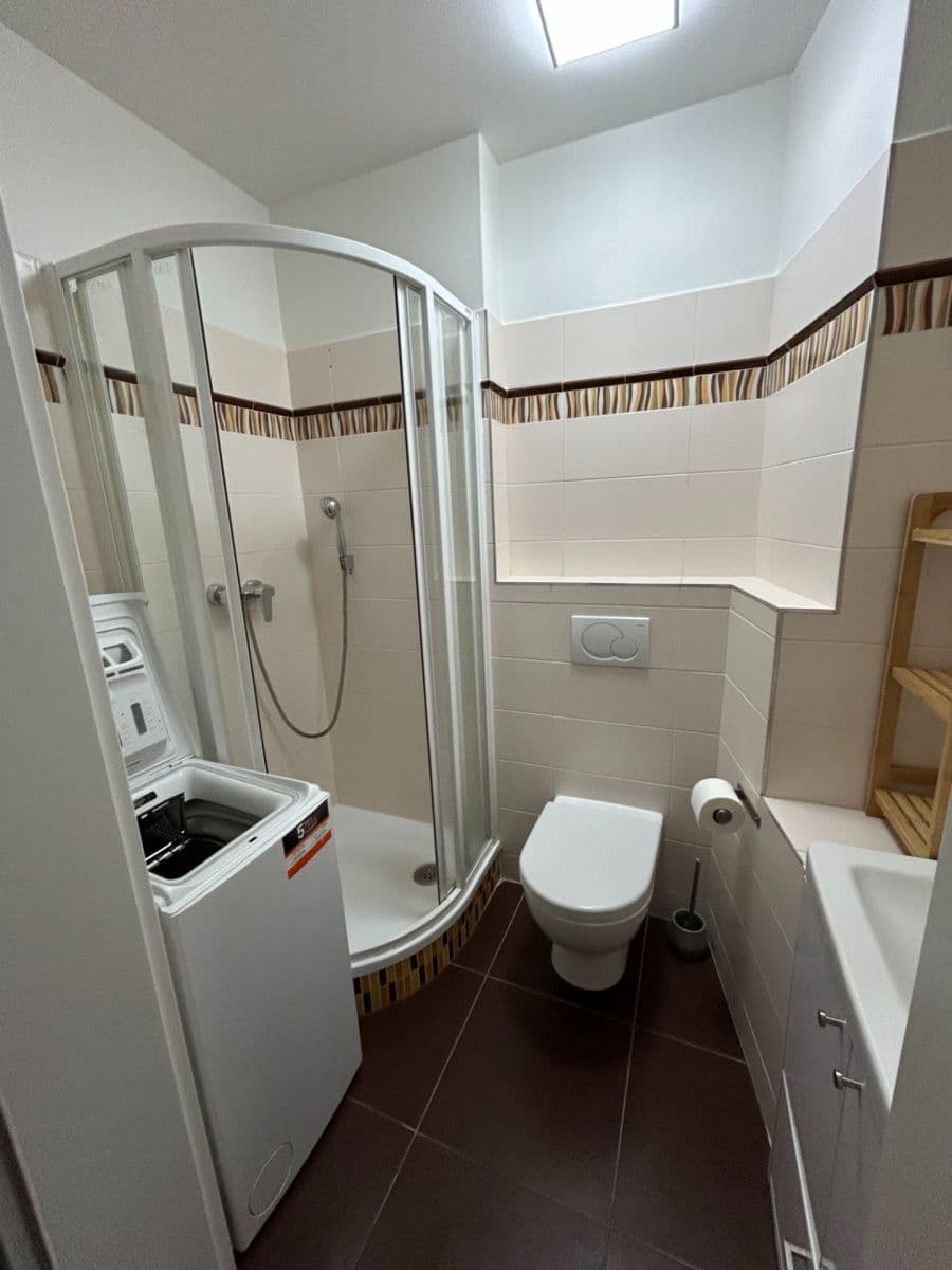 Prodej bytu 2+kk 45 m², Bořivojova, Praha, Praha Prodej bytu 2+kk 45 m², Bořivojova, Praha, Praha