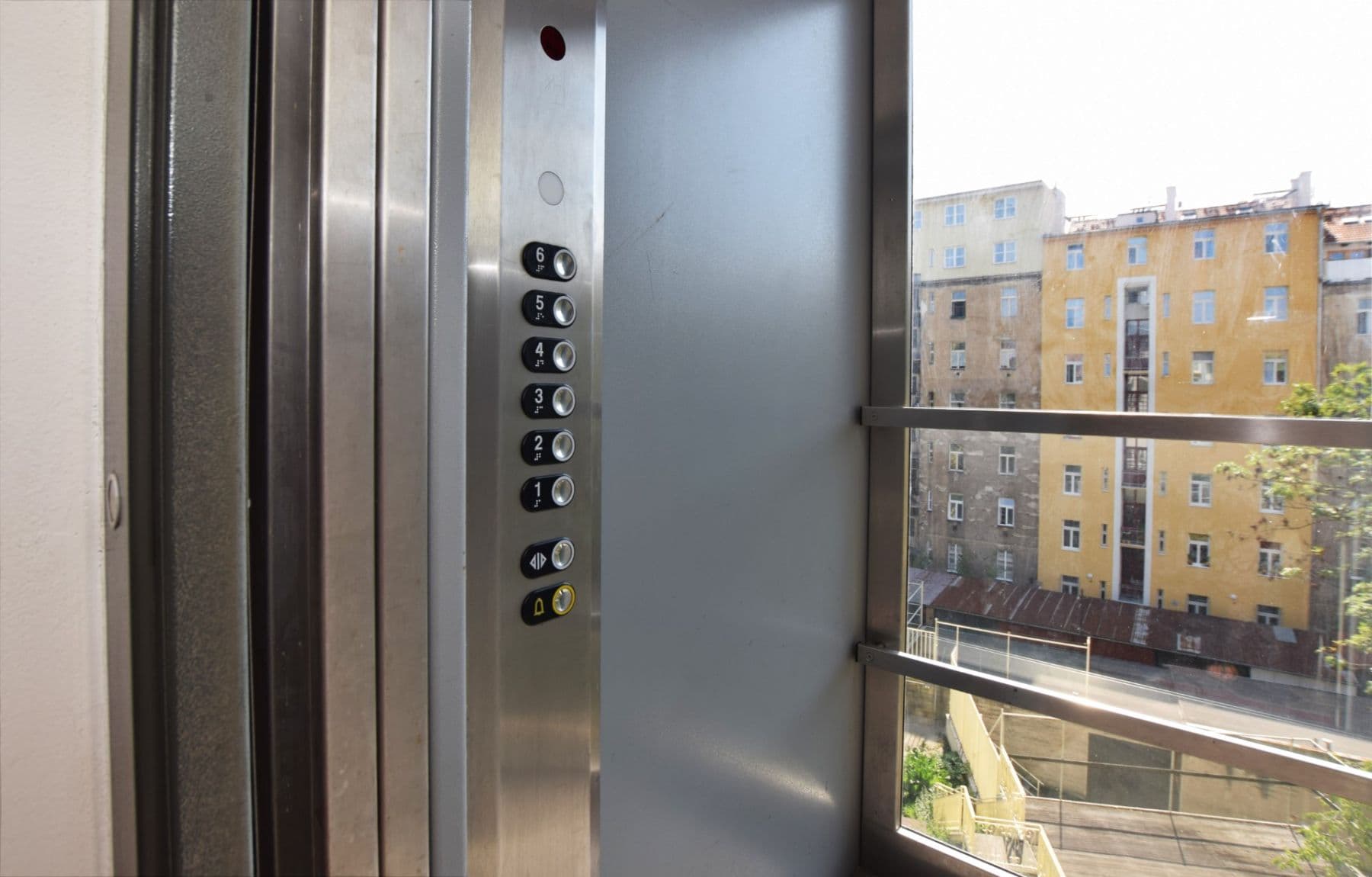 Prodej bytu 2+kk 45 m², Bořivojova, Praha, Praha Prodej bytu 2+kk 45 m², Bořivojova, Praha, Praha