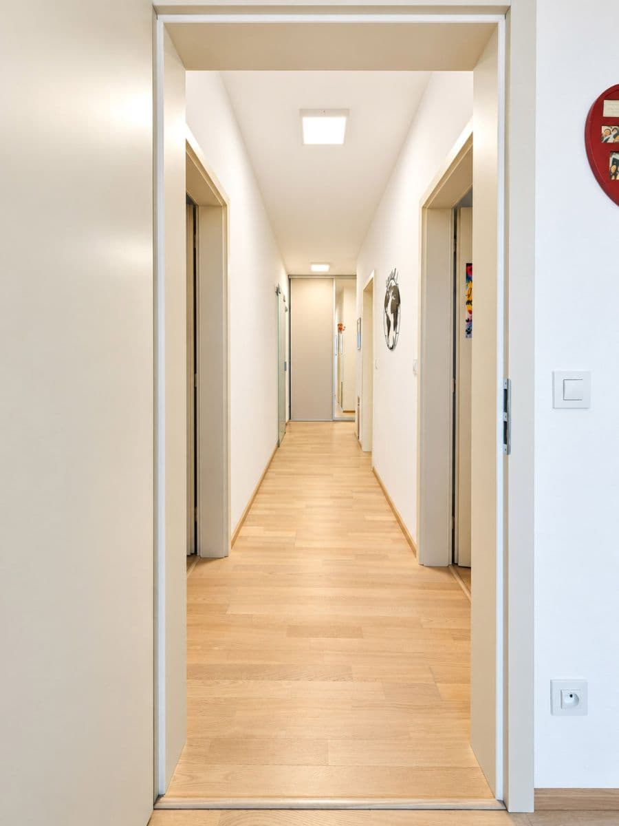 Prodej bytu 4+kk 92 m², Zvěřinova, Praha, Praha Prodej bytu 4+kk 92 m², Zvěřinova, Praha, Praha