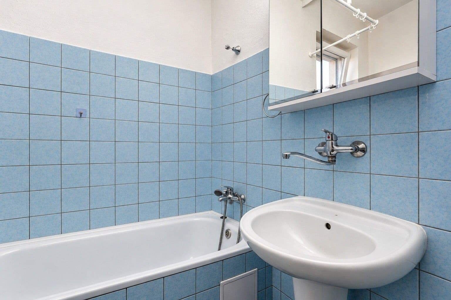 Prodej bytu 2+1 60 m², Přichystalova, Olomouc, Olomoucký kraj Prodej bytu 2+1 60 m², Přichystalova, Olomouc, Olomoucký kraj