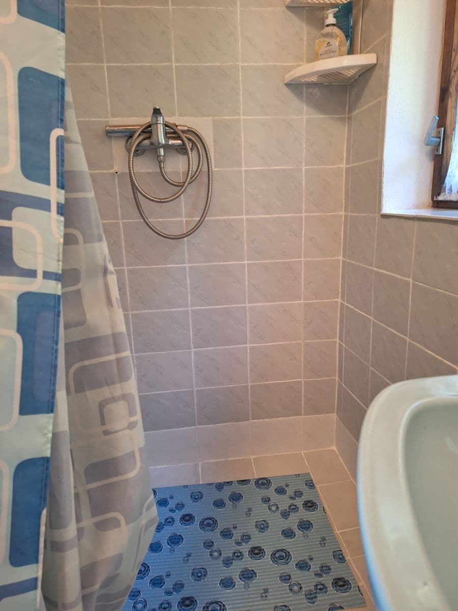 Prodej chaty, chalupy 100 m², pozemek 746 m², V Brdcích, Zbiroh, Plzeňský kraj Prodej chaty, chalupy 100 m², pozemek 746 m², V Brdcích, Zbiroh, Plzeňský kraj