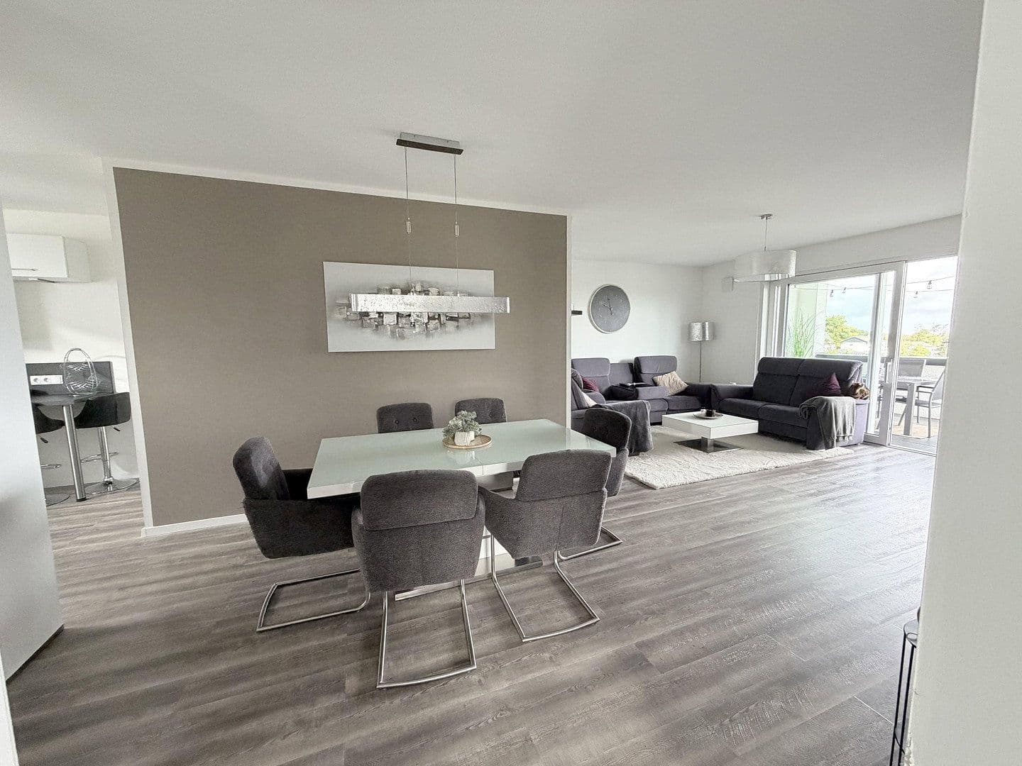 Prodej bytu 3+1 91 m², Willroth, Porýní-Falc Prodej bytu 3+1 91 m², Willroth, Porýní-Falc