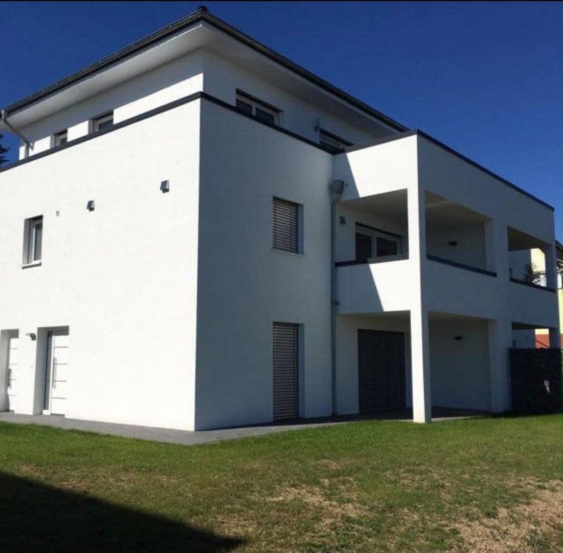 Prodej bytu 3+1 91 m², Willroth, Porýní-Falc Prodej bytu 3+1 91 m², Willroth, Porýní-Falc