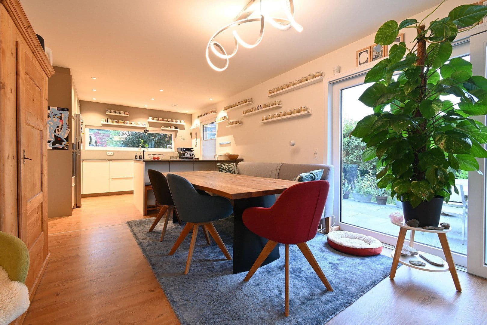 Prodej domu 180 m², pozemek 493 m², Ballrechten-Dottingen, Bádensko-Württembersko Prodej domu 180 m², pozemek 493 m², Ballrechten-Dottingen, Bádensko-Württembersko