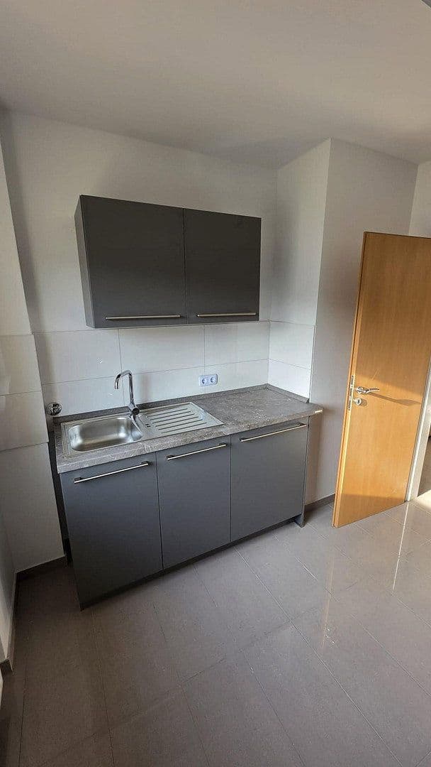 Pronájem bytu 2+1 61 m², Van-Leyden-Str. 22, Ludwigshafen am Rhein, Porýní-Falc Pronájem bytu 2+1 61 m², Van-Leyden-Str. 22, Ludwigshafen am Rhein, Porýní-Falc