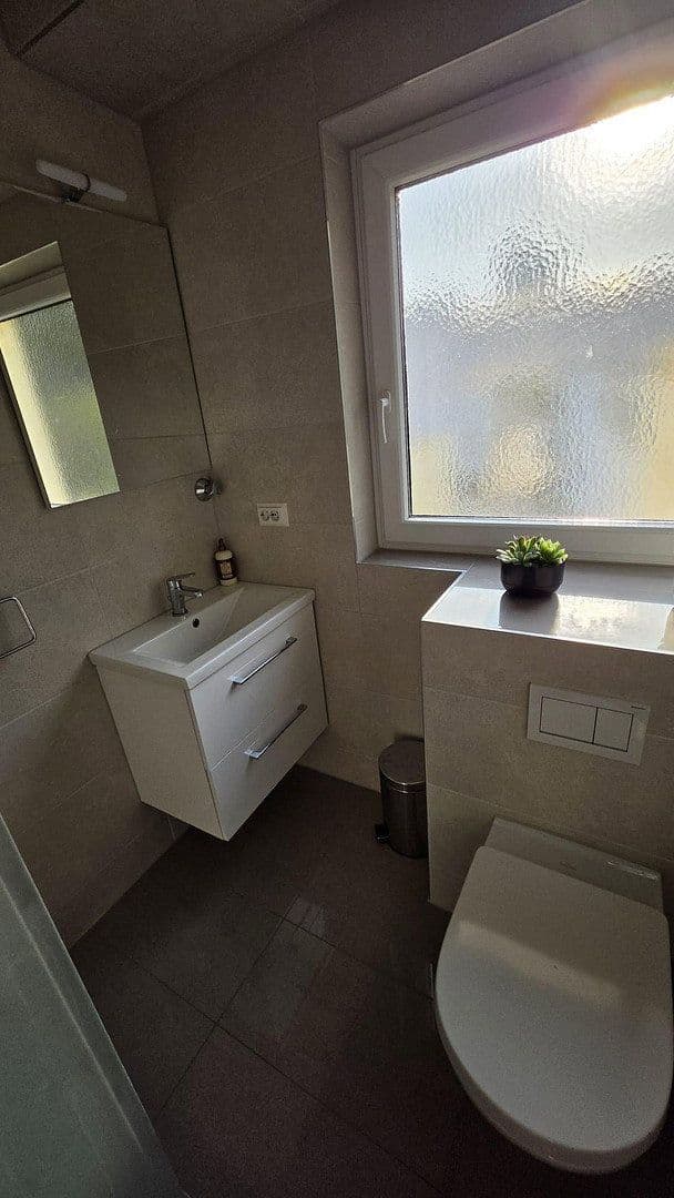 Pronájem bytu 2+1 61 m², Van-Leyden-Str. 22, Ludwigshafen am Rhein, Porýní-Falc Pronájem bytu 2+1 61 m², Van-Leyden-Str. 22, Ludwigshafen am Rhein, Porýní-Falc