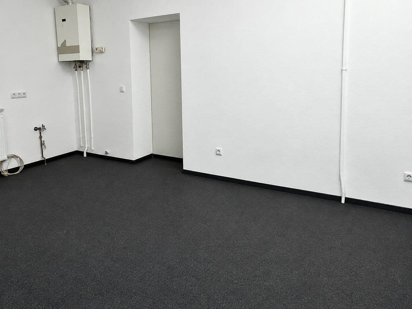 Pronájem kanceláře 30 m², Duisburg, Severní Porýní-Vestfálsko Pronájem kanceláře 30 m², Duisburg, Severní Porýní-Vestfálsko