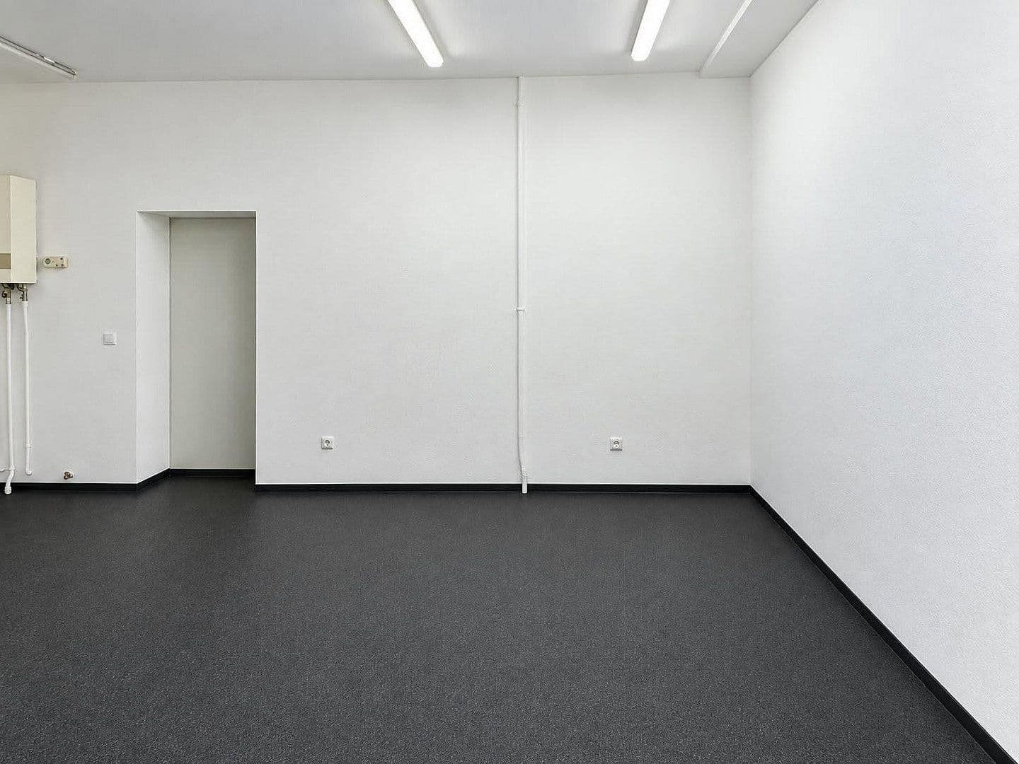 Pronájem kanceláře 30 m², Duisburg, Severní Porýní-Vestfálsko Pronájem kanceláře 30 m², Duisburg, Severní Porýní-Vestfálsko