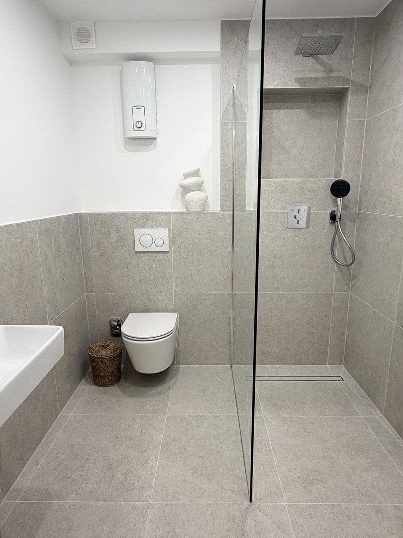 Prodej bytu 3+1 64 m², Köln, Severní Porýní-Vestfálsko Prodej bytu 3+1 64 m², Köln, Severní Porýní-Vestfálsko