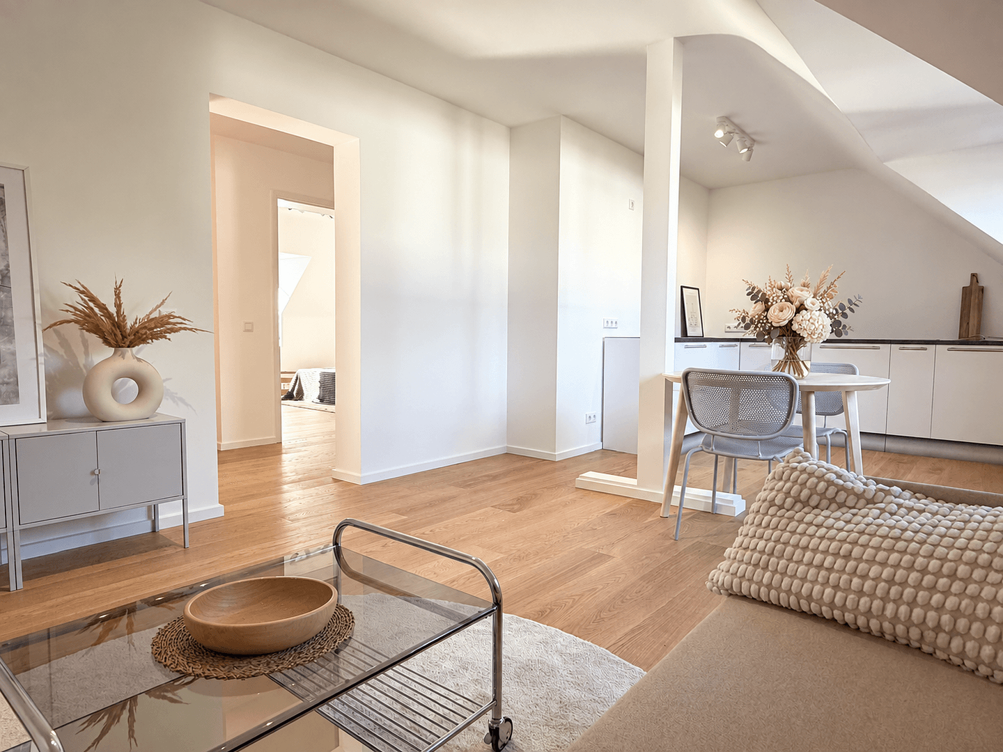 Prodej bytu 3+1 64 m², Köln, Severní Porýní-Vestfálsko Prodej bytu 3+1 64 m², Köln, Severní Porýní-Vestfálsko