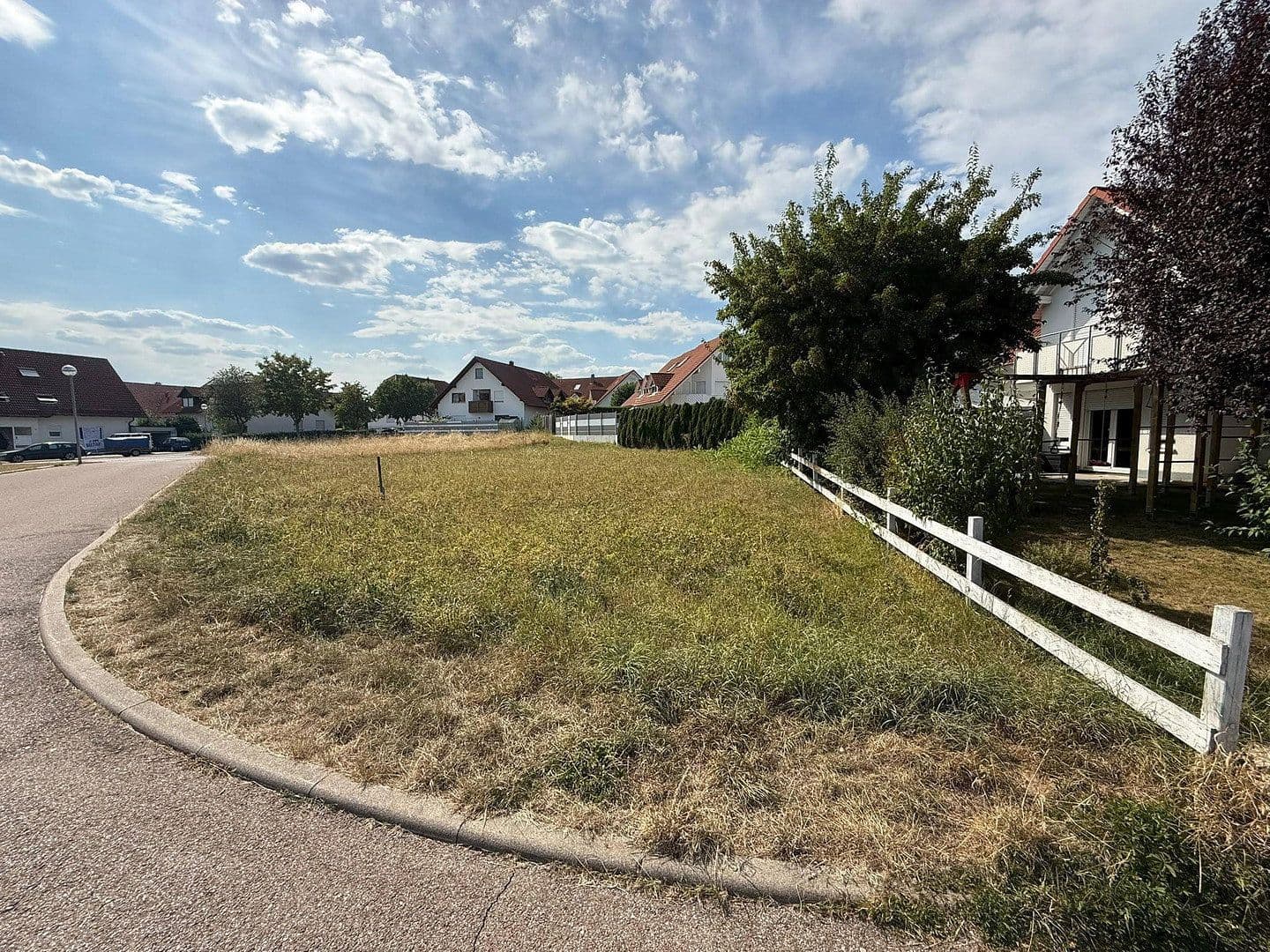 Prodej pozemku 649 m², Lauchheim, Bádensko-Württembersko Prodej pozemku 649 m², Lauchheim, Bádensko-Württembersko