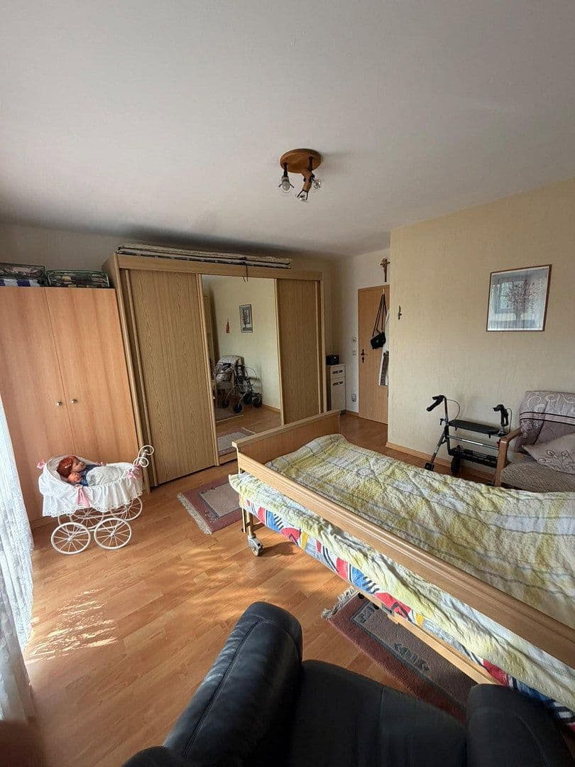 Pronájem bytu 4+1 102 m², Am Sonnenhang 8, Oberbettingen, Porýní-Falc Pronájem bytu 4+1 102 m², Am Sonnenhang 8, Oberbettingen, Porýní-Falc