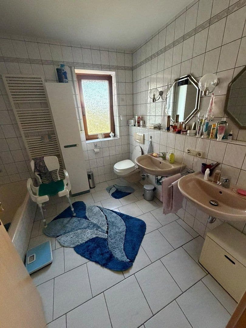 Pronájem bytu 4+1 102 m², Am Sonnenhang 8, Oberbettingen, Porýní-Falc Pronájem bytu 4+1 102 m², Am Sonnenhang 8, Oberbettingen, Porýní-Falc