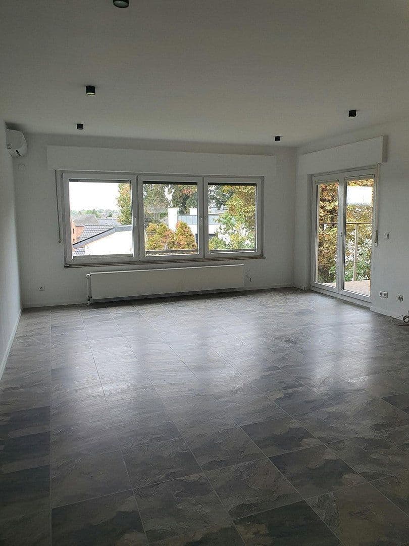 Pronájem domu 206 m², pozemek 380 m², Erftstadt, Severní Porýní-Vestfálsko Pronájem domu 206 m², pozemek 380 m², Erftstadt, Severní Porýní-Vestfálsko