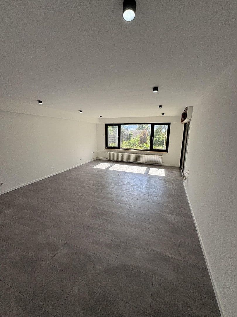 Pronájem domu 206 m², pozemek 380 m², Erftstadt, Severní Porýní-Vestfálsko Pronájem domu 206 m², pozemek 380 m², Erftstadt, Severní Porýní-Vestfálsko
