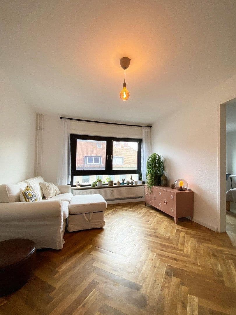 Pronájem bytu 2+1 50 m², Kirchstraße 21, Darmstadt, Hessen Pronájem bytu 2+1 50 m², Kirchstraße 21, Darmstadt, Hessen