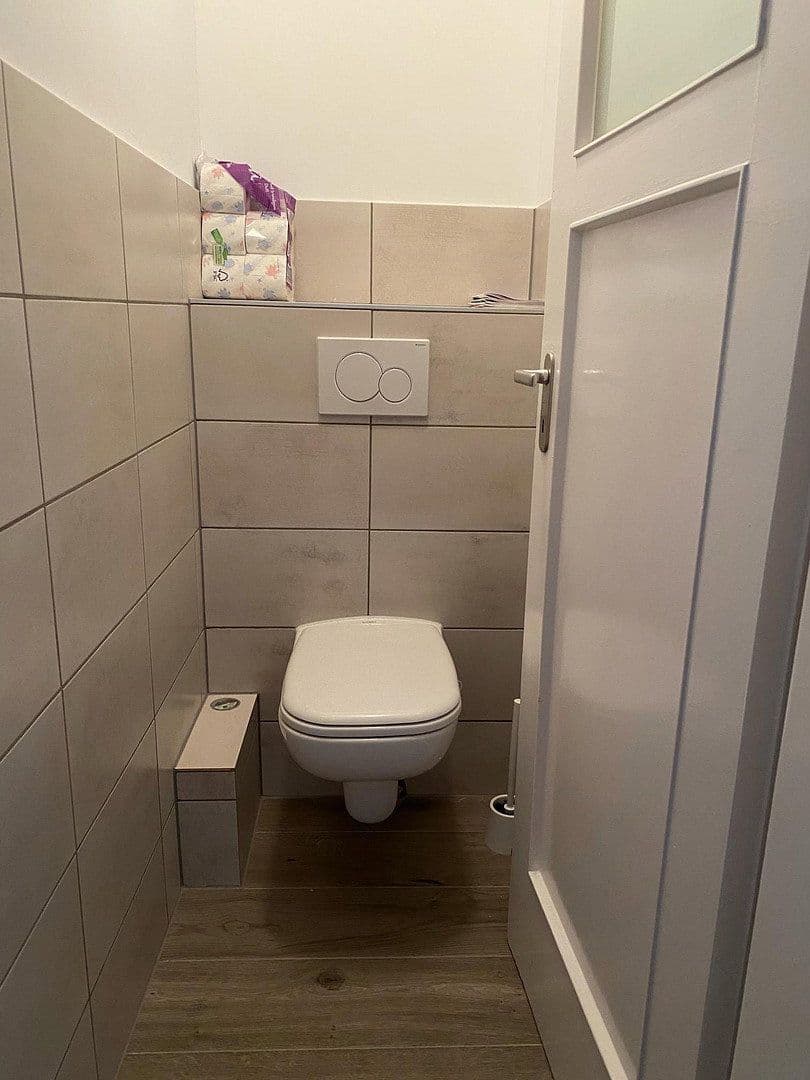 Pronájem bytu 2+1 50 m², Kirchstraße 21, Darmstadt, Hessen Pronájem bytu 2+1 50 m², Kirchstraße 21, Darmstadt, Hessen
