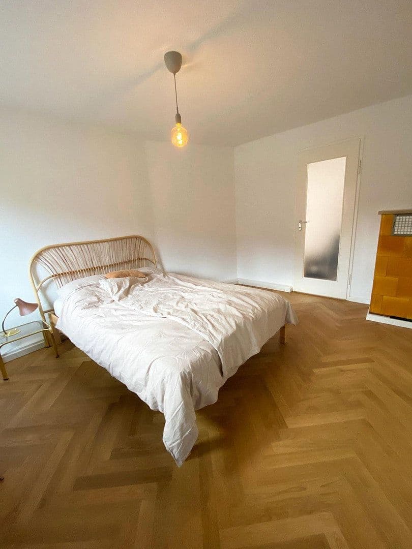 Pronájem bytu 2+1 50 m², Kirchstraße 21, Darmstadt, Hessen Pronájem bytu 2+1 50 m², Kirchstraße 21, Darmstadt, Hessen