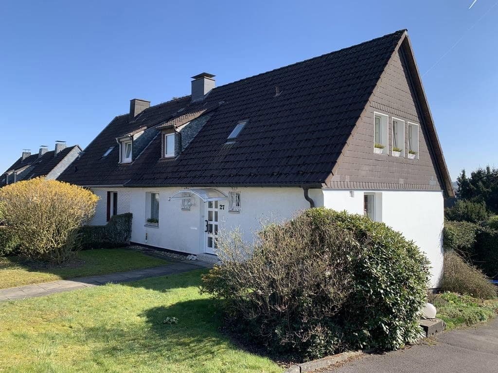 Prodej domu 115 m², pozemek 1.171 m², Velbert, Severní Porýní-Vestfálsko Prodej domu 115 m², pozemek 1.171 m², Velbert, Severní Porýní-Vestfálsko