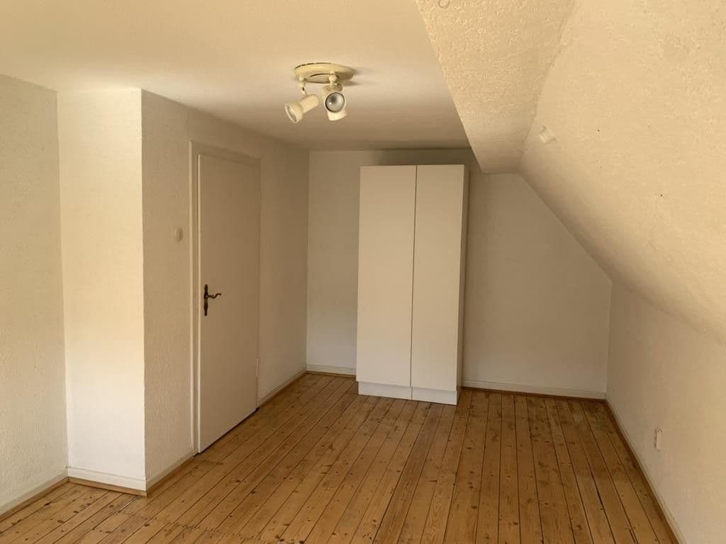 Prodej domu 115 m², pozemek 1.171 m², Velbert, Severní Porýní-Vestfálsko Prodej domu 115 m², pozemek 1.171 m², Velbert, Severní Porýní-Vestfálsko