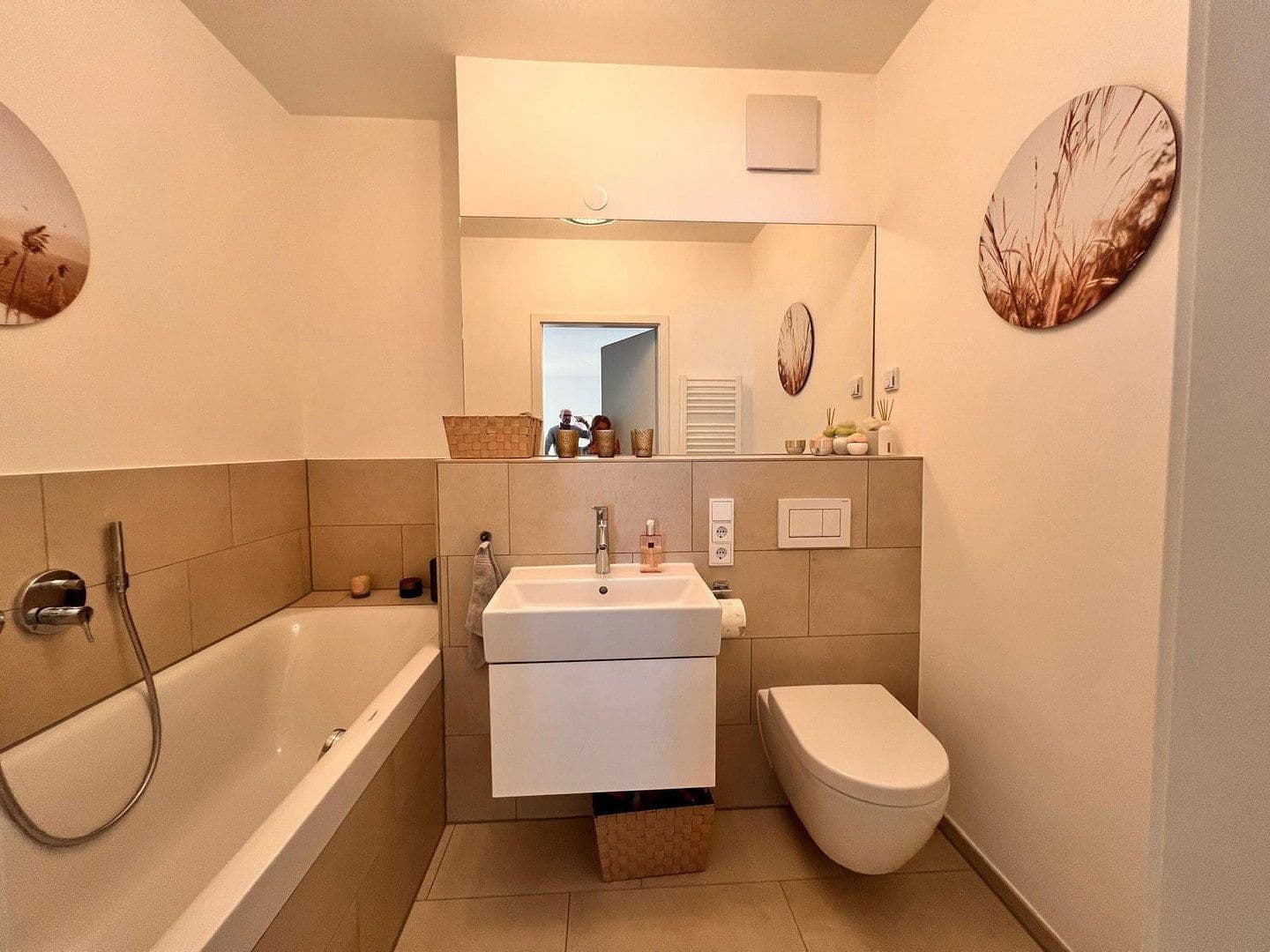 Prodej bytu 3+1 85 m², Berlin, Berlín Prodej bytu 3+1 85 m², Berlin, Berlín
