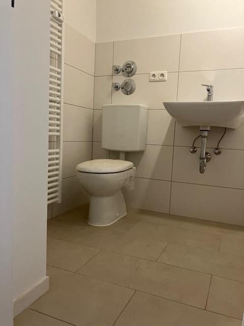 Pronájem bytu 2+1 55 m², Denninger Straße 208, München, Bavorsko Pronájem bytu 2+1 55 m², Denninger Straße 208, München, Bavorsko
