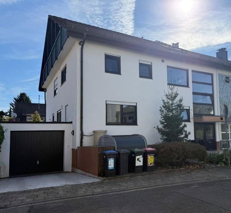 Pronájem bytu 3+kk 116 m², Karlsruhe, Bádensko-Württembersko Pronájem bytu 3+kk 116 m², Karlsruhe, Bádensko-Württembersko