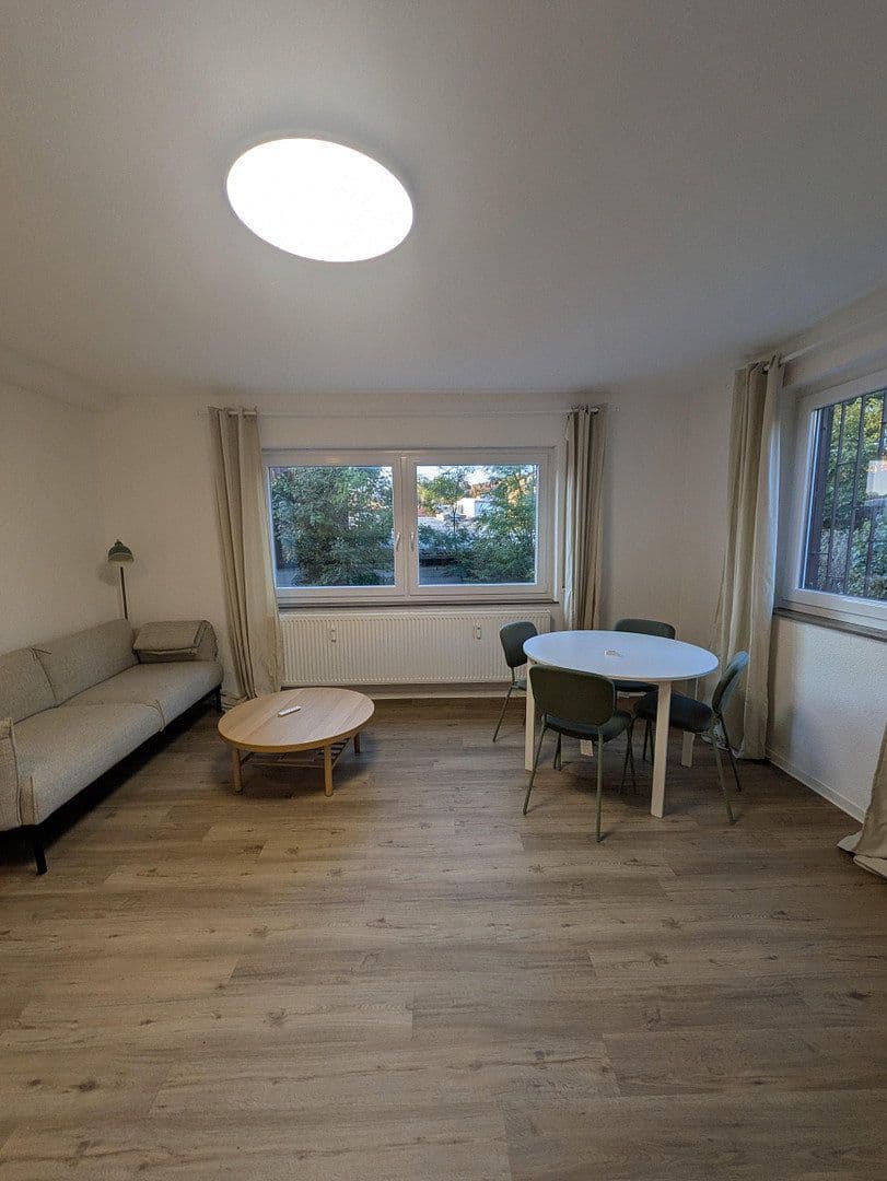 Pronájem bytu 2+1 57 m², Markgröningen, Bádensko-Württembersko Pronájem bytu 2+1 57 m², Markgröningen, Bádensko-Württembersko