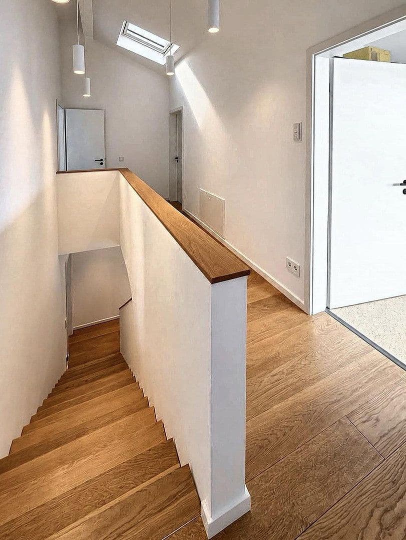 Prodej domu 192 m², pozemek 737 m², Horb am Neckar, Bádensko-Württembersko Prodej domu 192 m², pozemek 737 m², Horb am Neckar, Bádensko-Württembersko