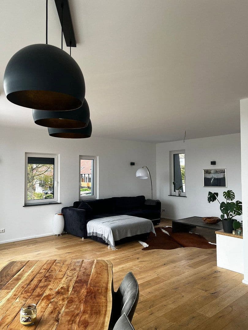 Pronájem bytu 5+1 178 m², Am Alten Sportplatz 9, Fulda, Hessen Pronájem bytu 5+1 178 m², Am Alten Sportplatz 9, Fulda, Hessen