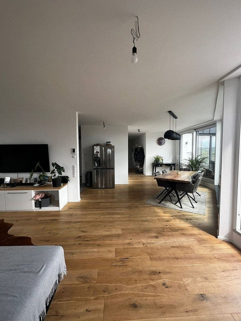 Pronájem bytu 5+1 178 m², Am Alten Sportplatz 9, Fulda, Hessen Pronájem bytu 5+1 178 m², Am Alten Sportplatz 9, Fulda, Hessen