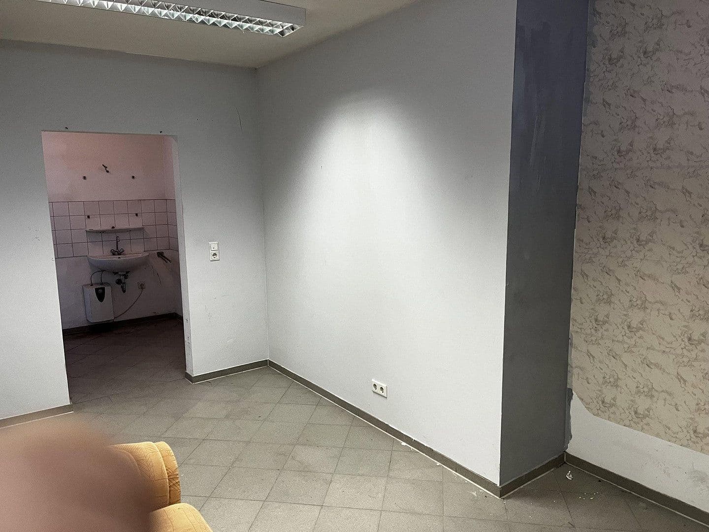 Pronájem nebytového prostoru 15 m², Erlanger Str 61, Fürth, Bavorsko Pronájem nebytového prostoru 15 m², Erlanger Str 61, Fürth, Bavorsko