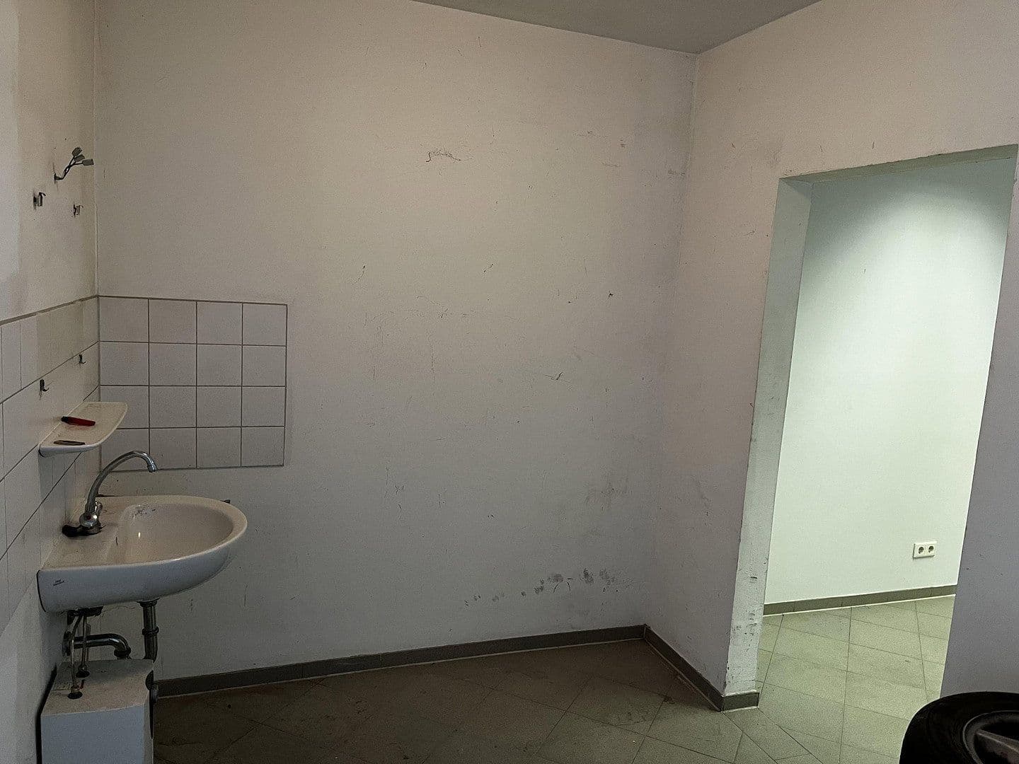 Pronájem nebytového prostoru 15 m², Erlanger Str 61, Fürth, Bavorsko Pronájem nebytového prostoru 15 m², Erlanger Str 61, Fürth, Bavorsko
