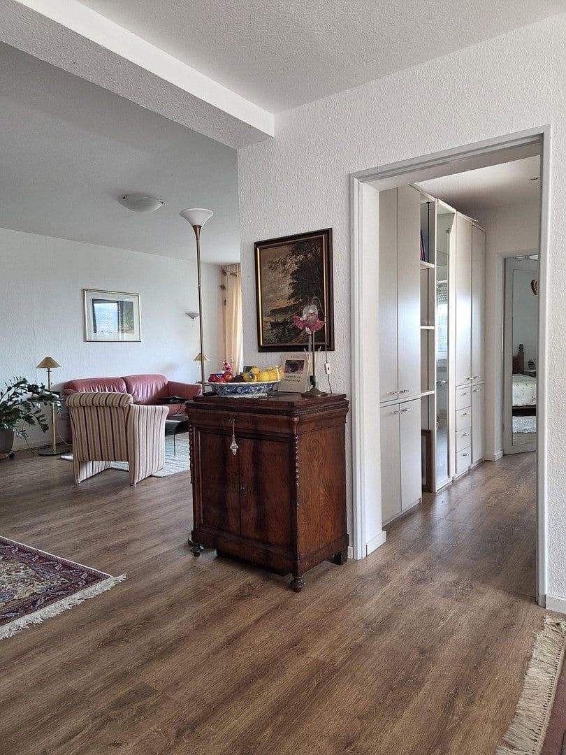 Prodej bytu 5+1 125 m², Saarbrücken, Země Sársko Prodej bytu 5+1 125 m², Saarbrücken, Země Sársko