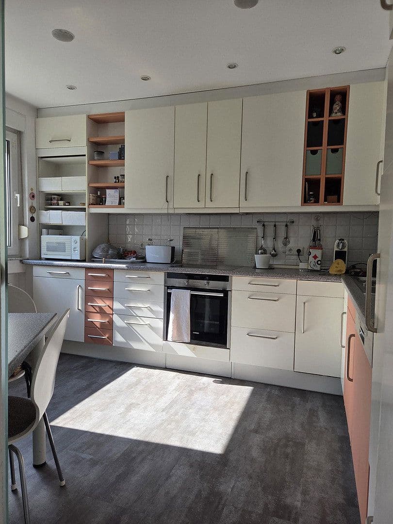 Prodej bytu 5+1 125 m², Saarbrücken, Země Sársko Prodej bytu 5+1 125 m², Saarbrücken, Země Sársko
